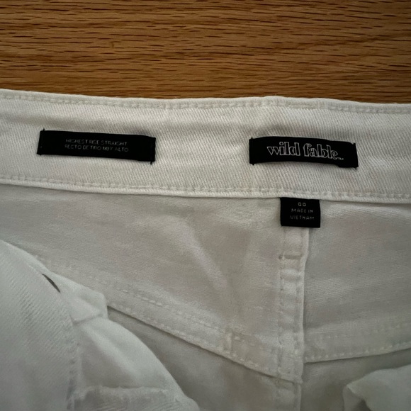 00 Short High Rise Distressed Denim Jeans - Picture 2 of 3